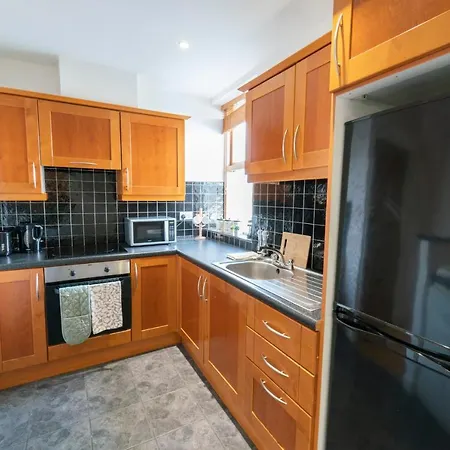 Comfortable, Stylish, 3 Bedroom Town House Appartement Galway